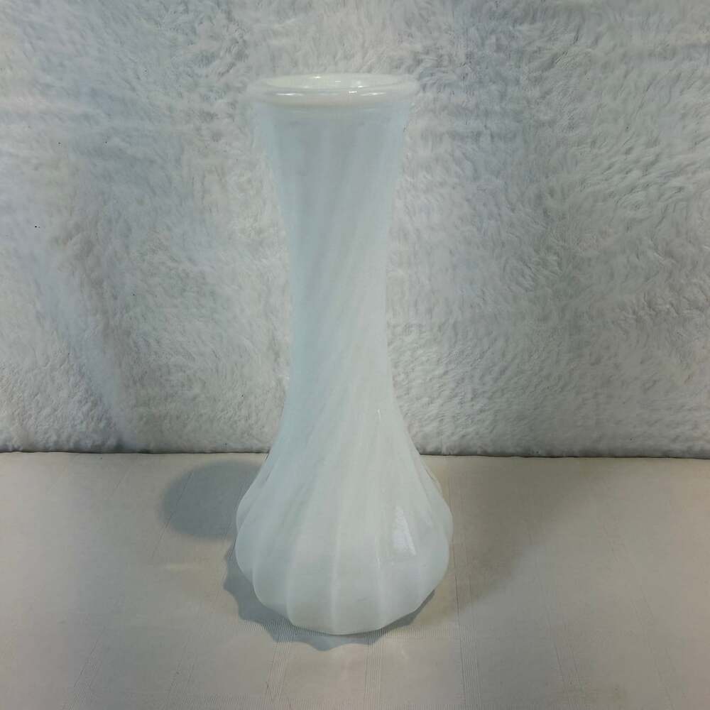 Vintage Hoosier Glass White Milk Glass Swirl Bud Vase 6” USA